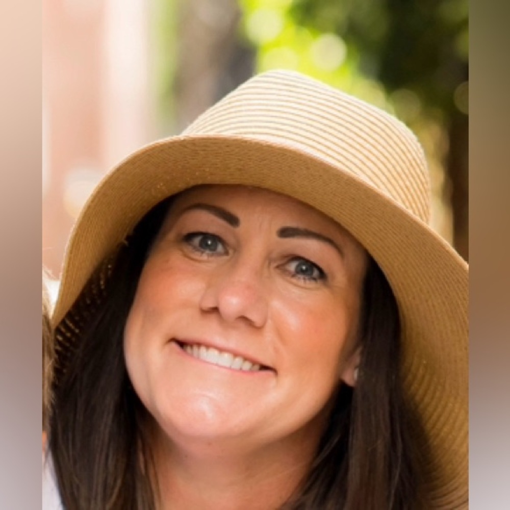 Meet your Posher, Jenn